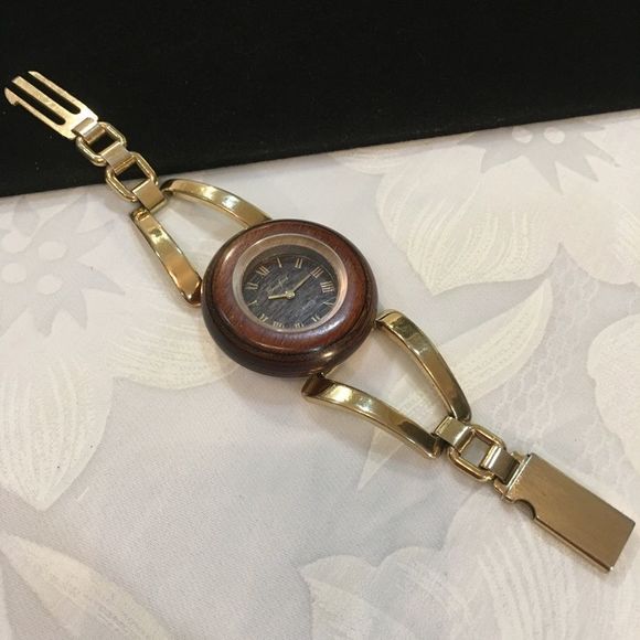 Vintage Crawford 21J Wood Face Winding… - Picture 3 of 5